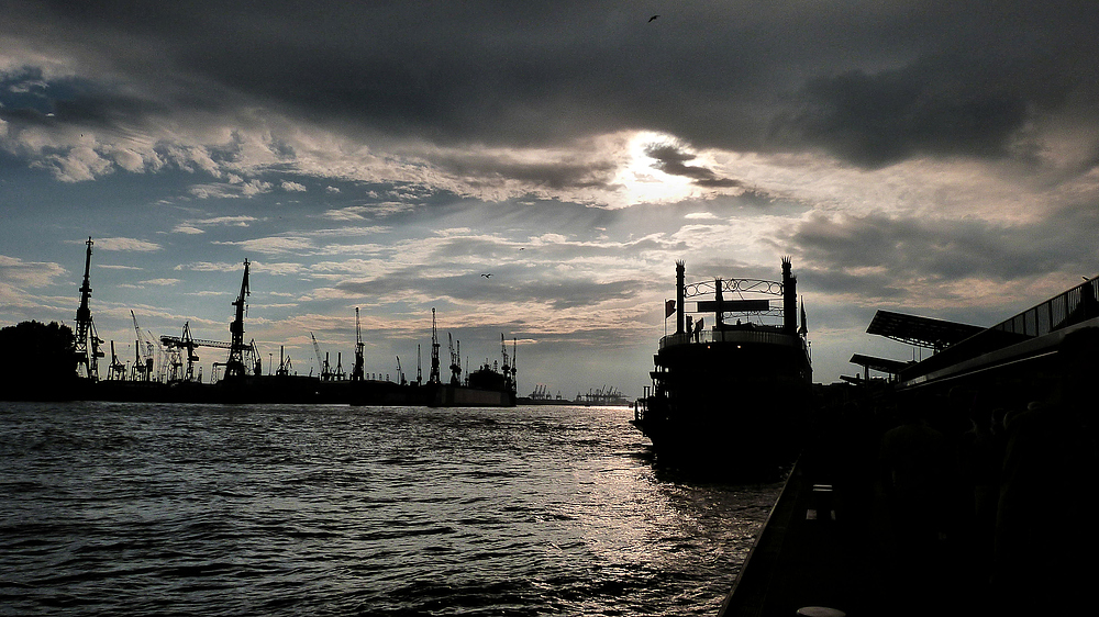 Abendstimmung Hamburger Hafen Teil 2