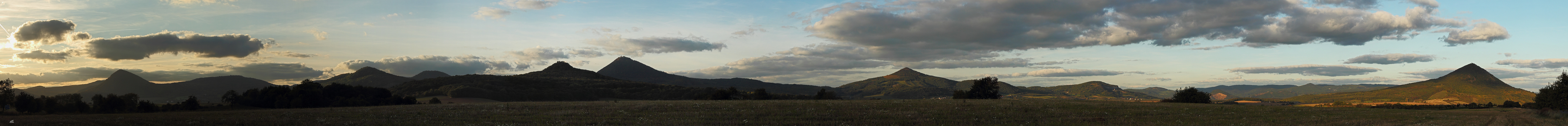 Abendstimmung im Böhmischen Mittelgebirge