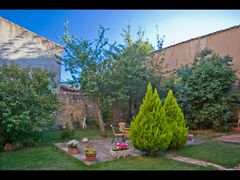 Abendstimmung, im Garten des Palacio in Sotillo / Spanien