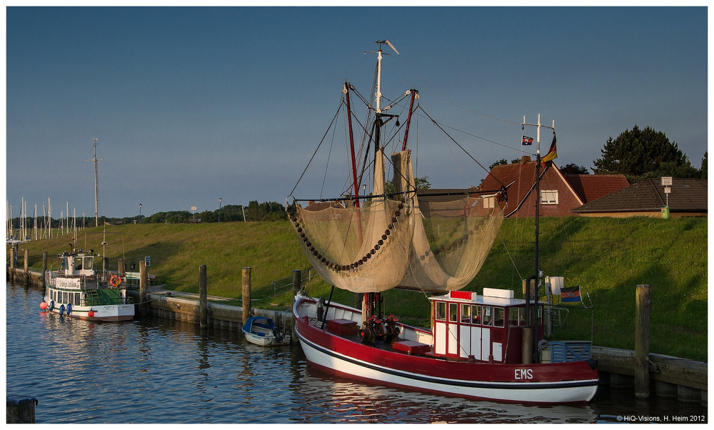 Abendstimmung im Greetsieler Hafen