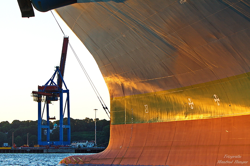 Abendstimmung im Hafen (2)