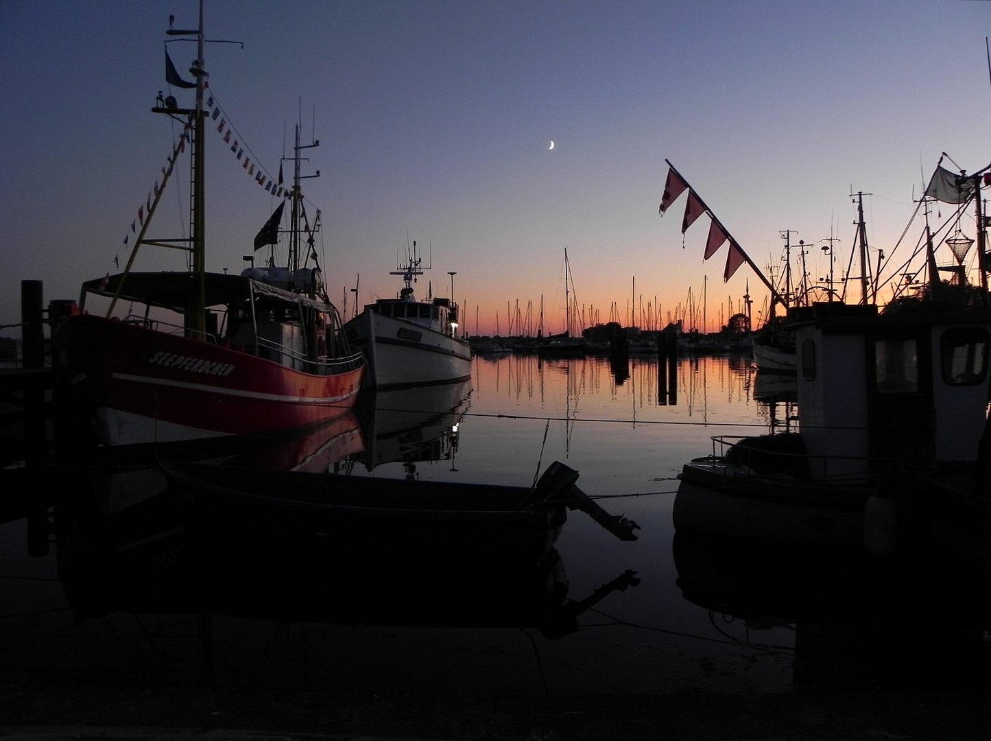 Abendstimmung im Hafen Burg a.F.