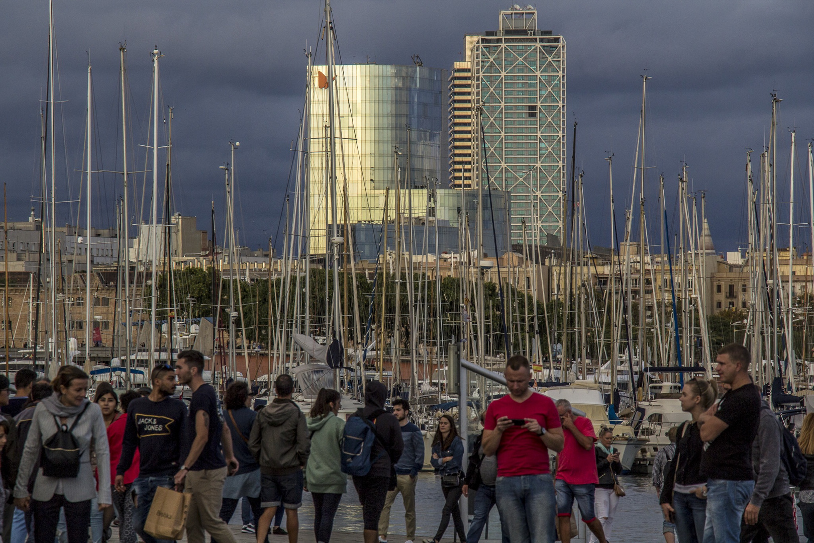 Abendstimmung im Hafen von Barcelona