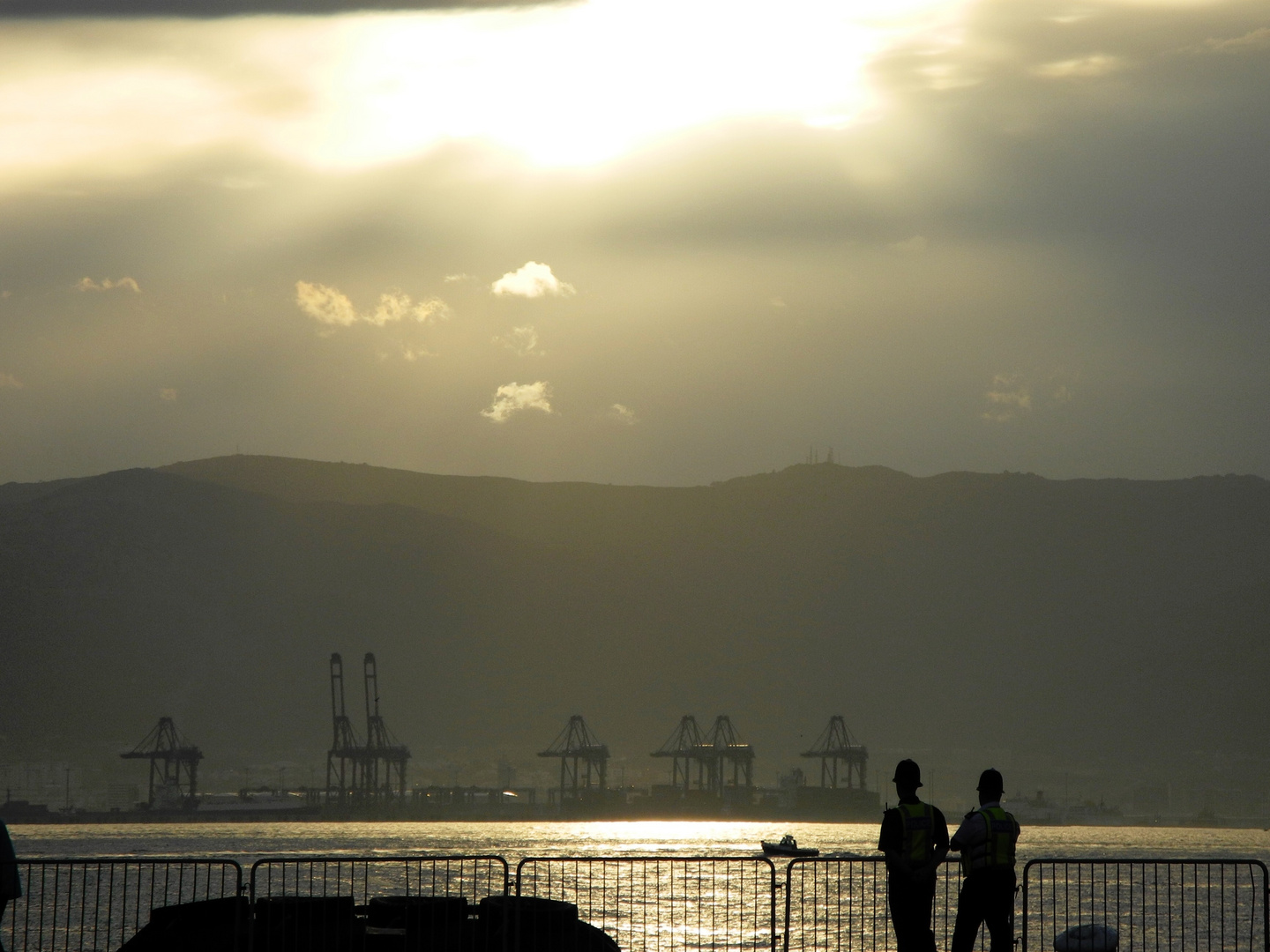 Abendstimmung im Hafen von Gibraltar