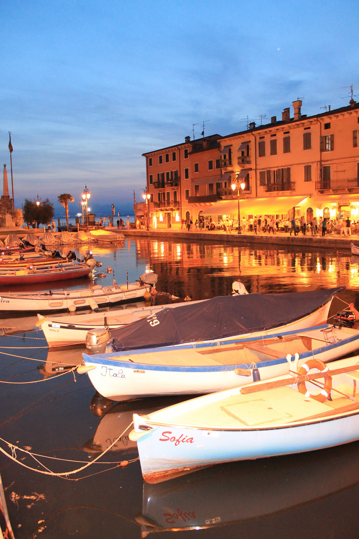 Abendstimmung im Hafen von Lazise II