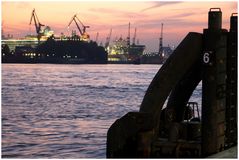 Abendstimmung im Hamburger Hafen