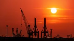 Abendstimmung im Hamburger Hafen