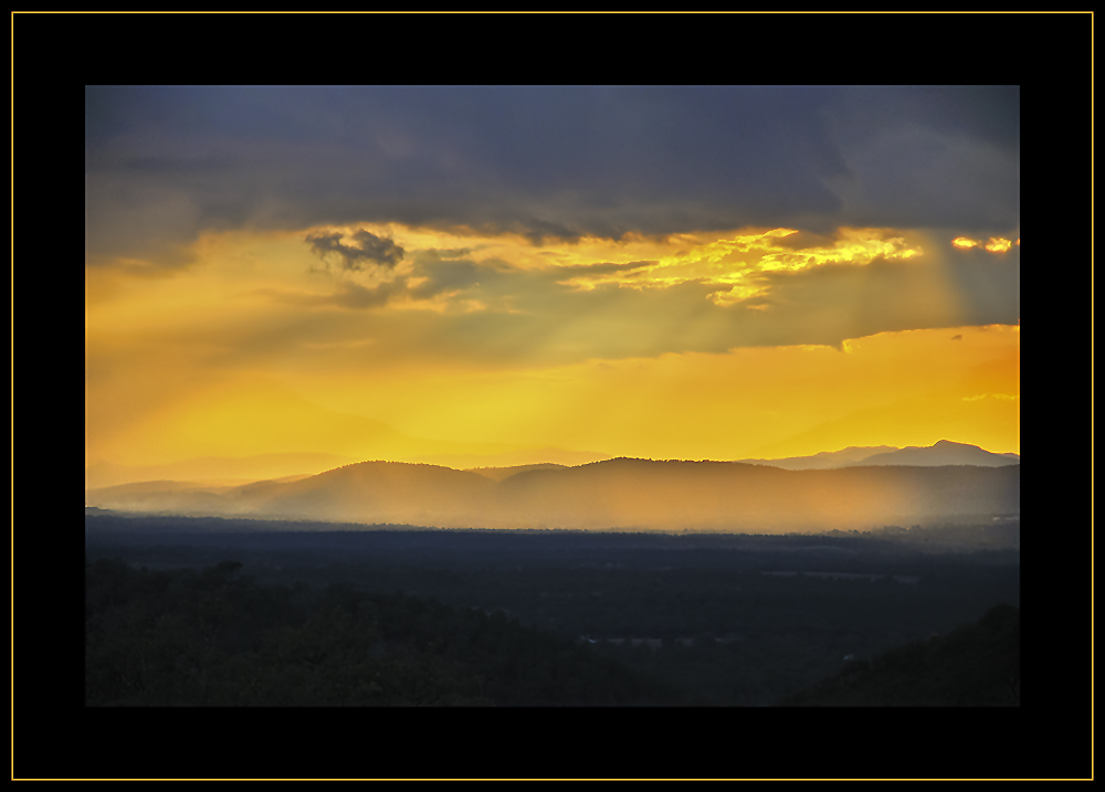 Abendstimmung im Massif Maures / Cote d'Azur