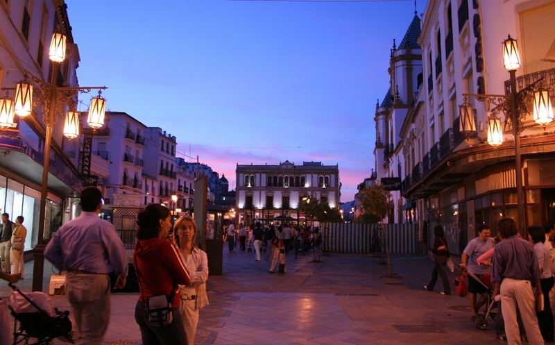 Abendstimmung im Zentrum von Ronda