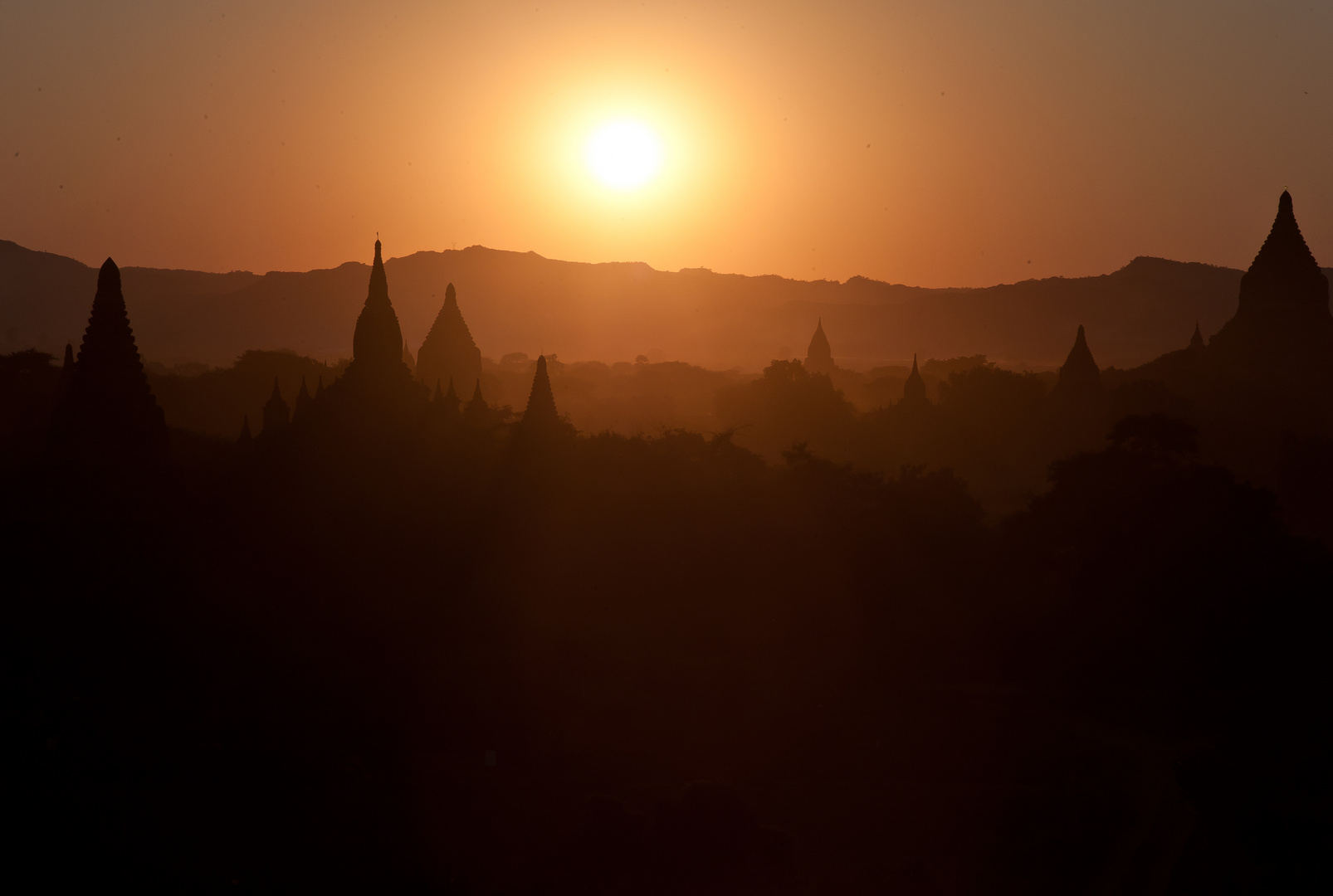 Abendstimmung in Bagan