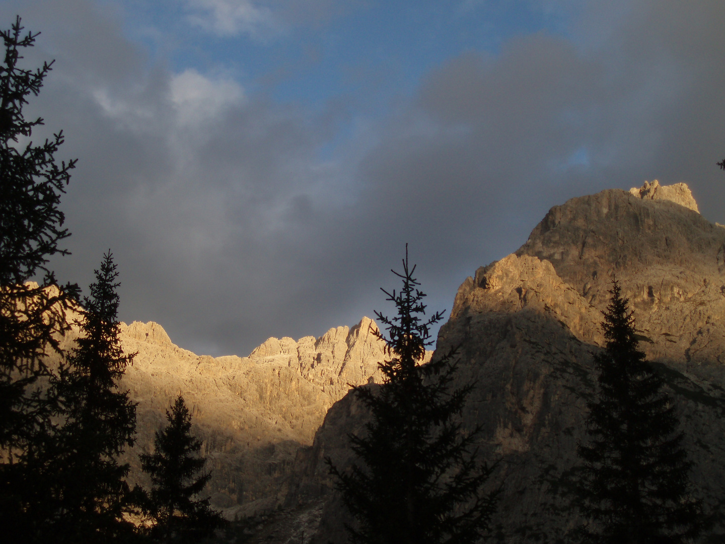 Abendstimmung in den Dolomiten