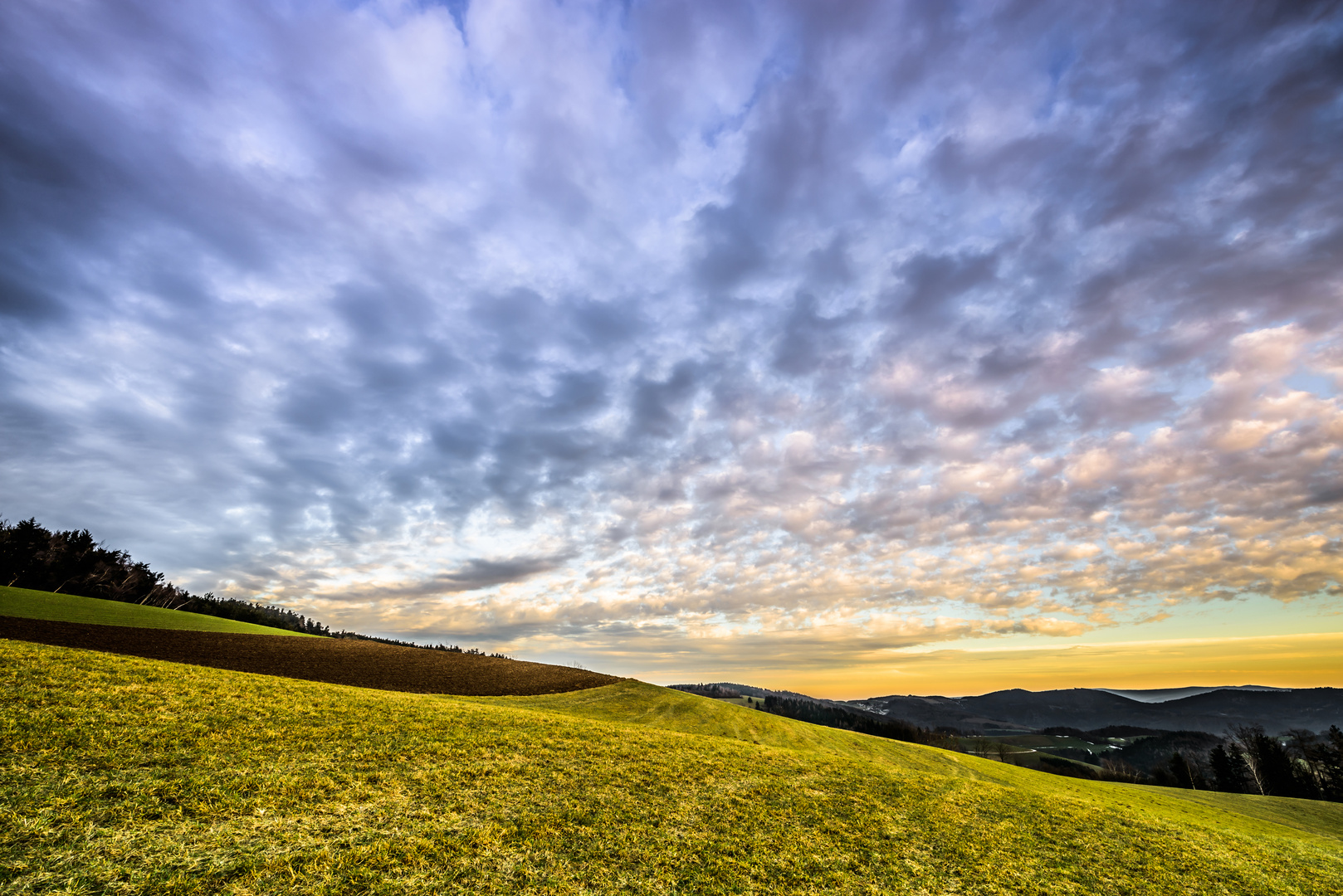 Abendstimmung in der Buckligen Welt. Bgld.