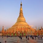 Abendstimmung in der Shwedagon Pagode