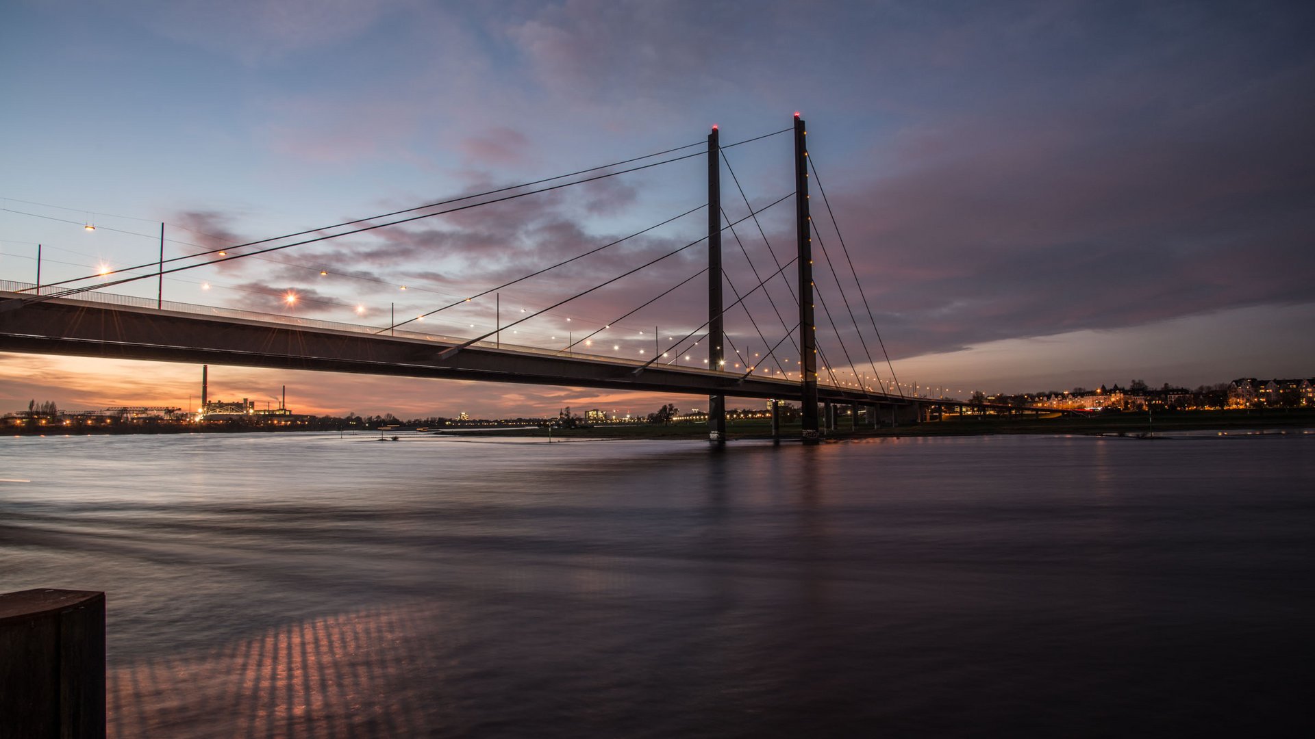 Abendstimmung in Düsseldorf