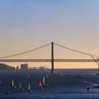 Abendstimmung in Lissabon an der "Ponte de 25 Abril"