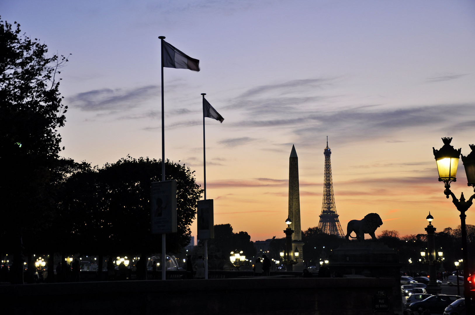 ABENDSTIMMUNG IN PARIS