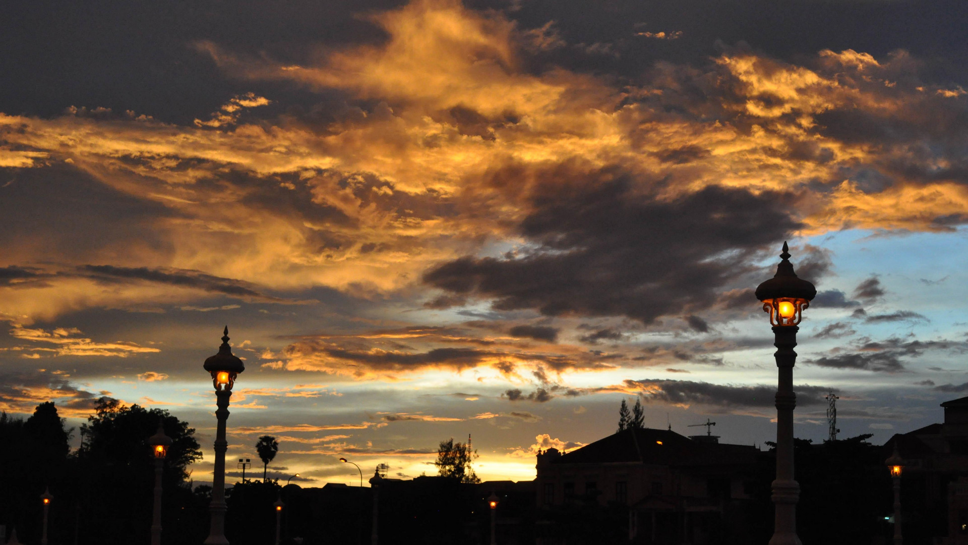 Abendstimmung in Phnom Penh Kambodscha, vor dem Gewitter