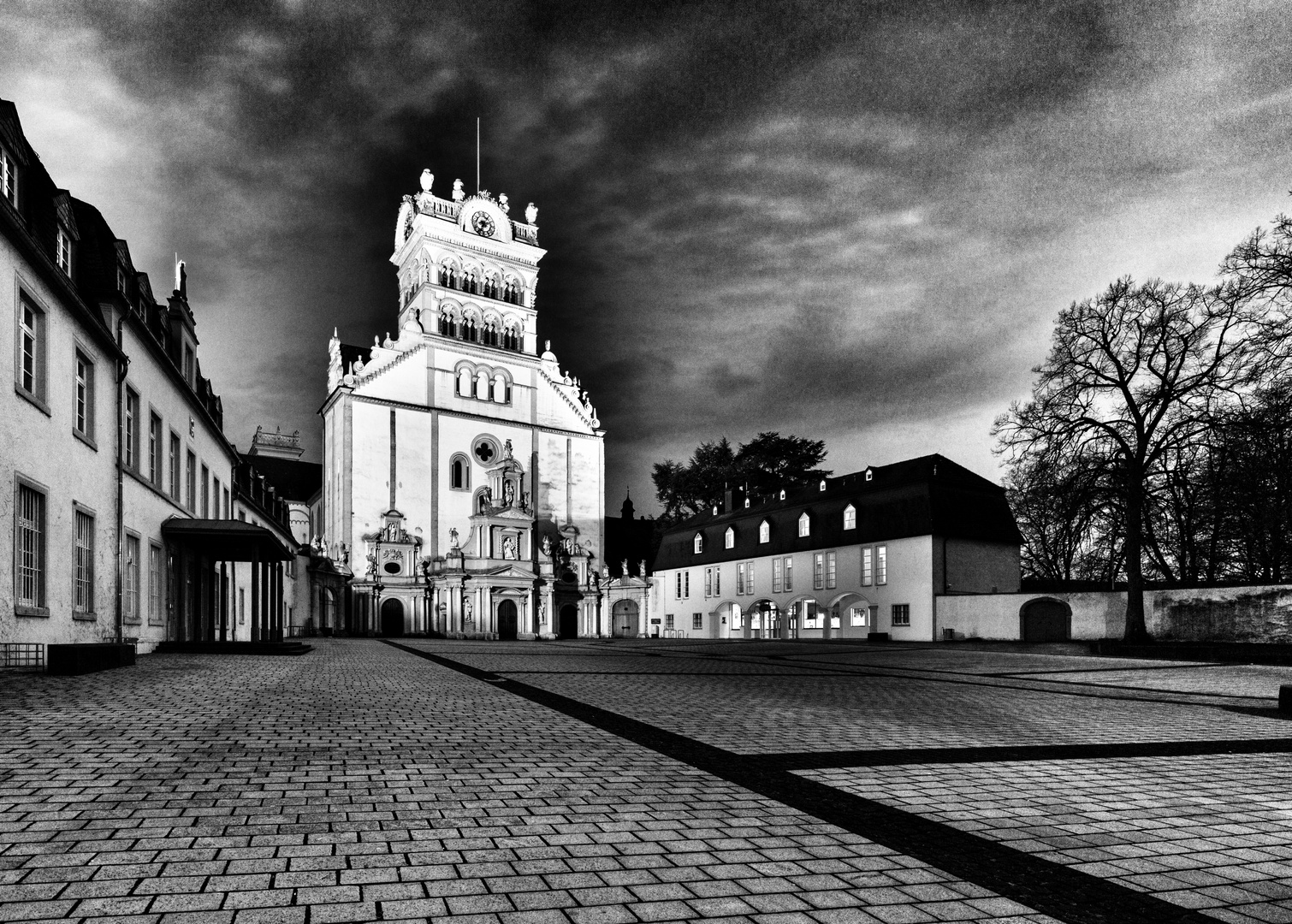 Abendstimmung in Trier - Abtei St. Matthias