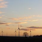 Abendstimmung mit Windrädern