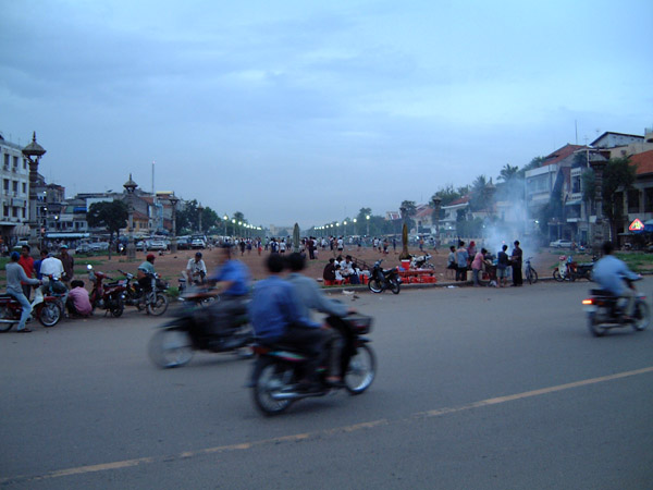 Abendstimmung Phnom Penh Riverside