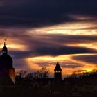 Abendstimmung über den Dächern von Gudensberg.