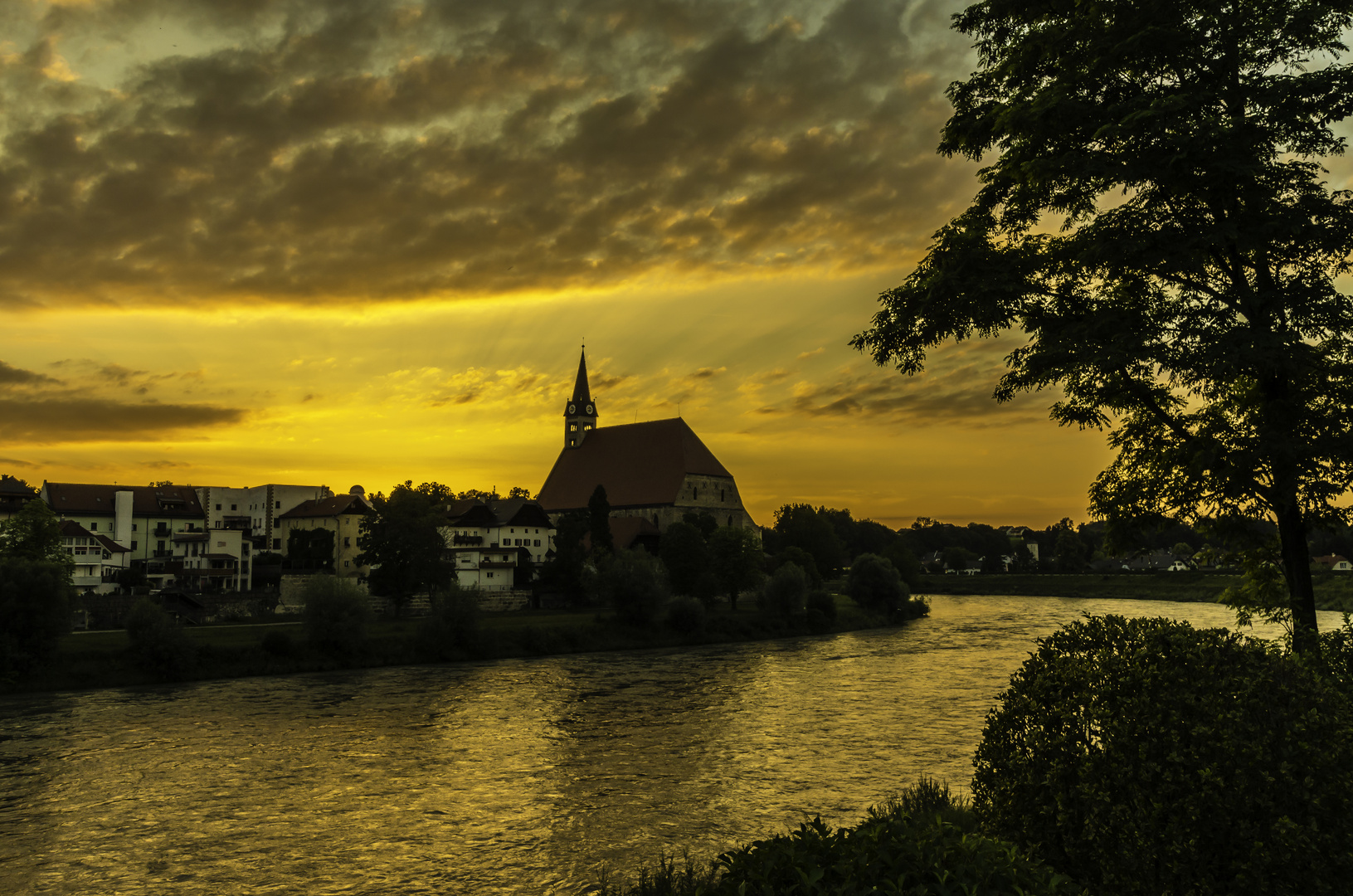 Abendstimmung über Laufen