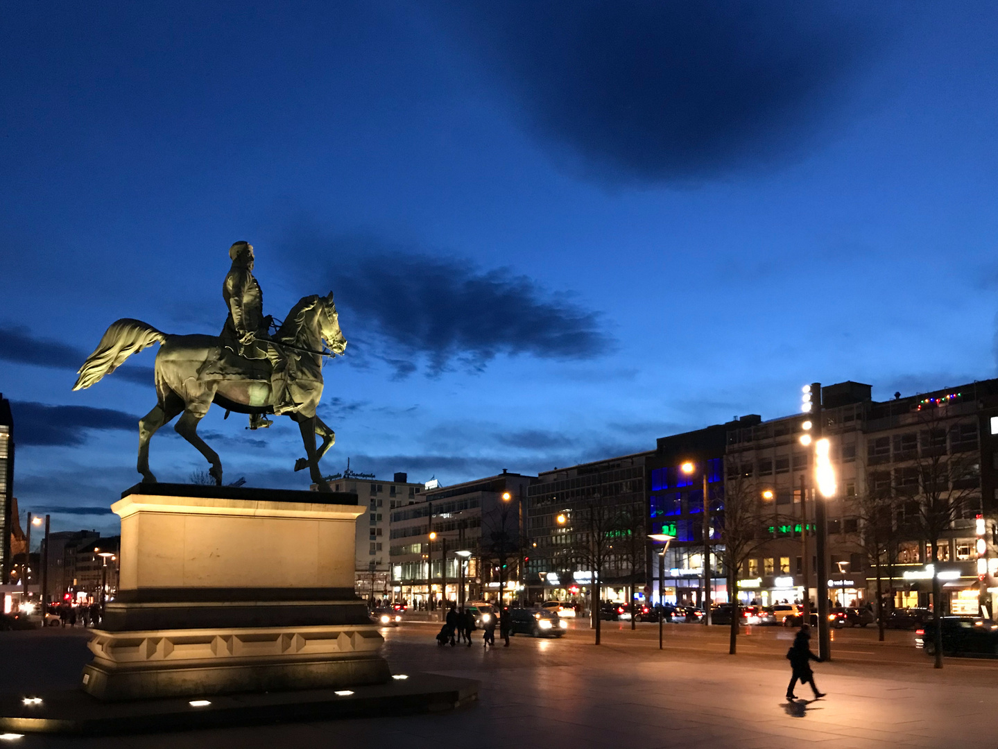 Abendstimmung vor dem Schloß in Braunschweig