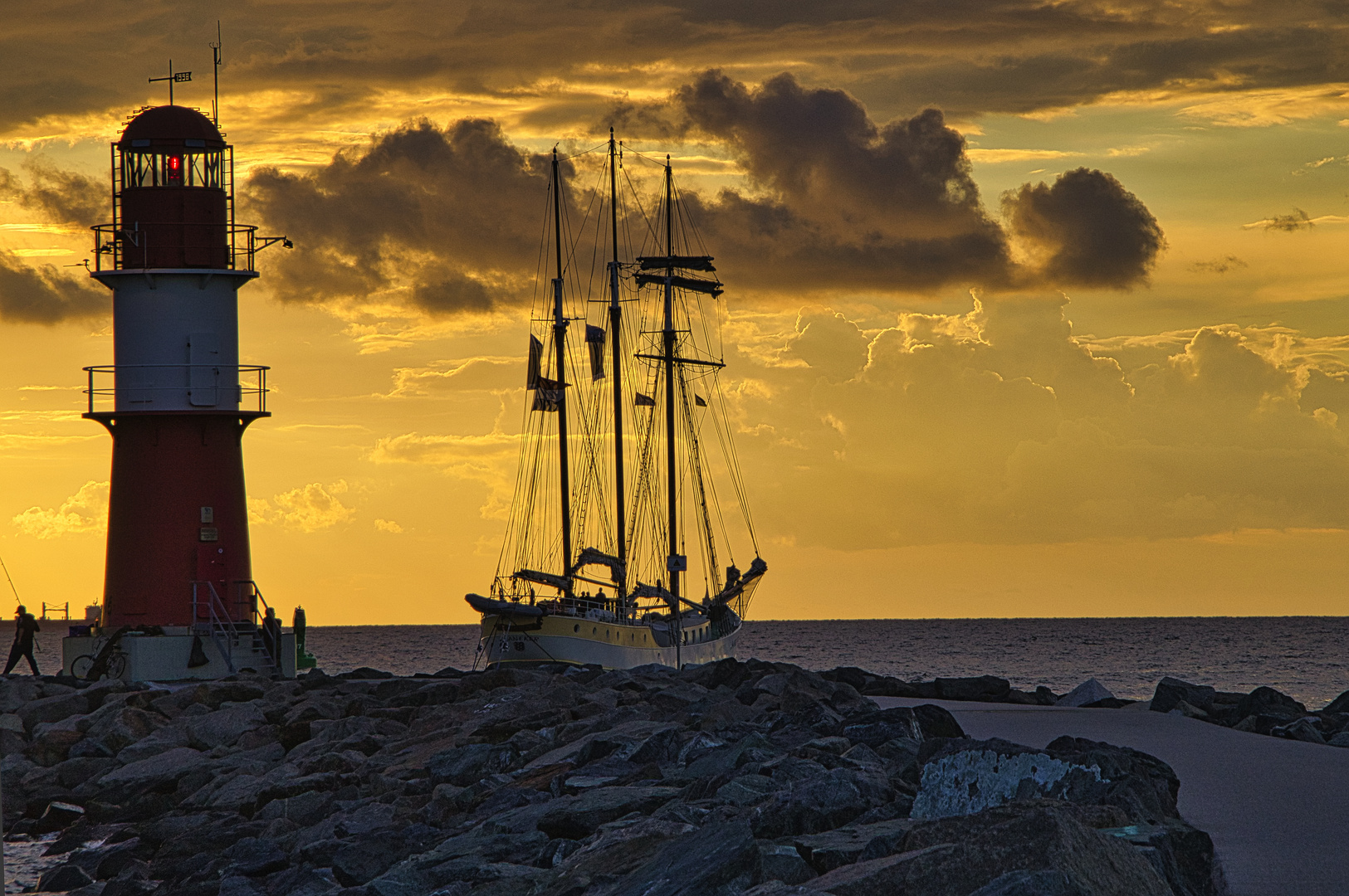 Abendstimmung Warnemünde