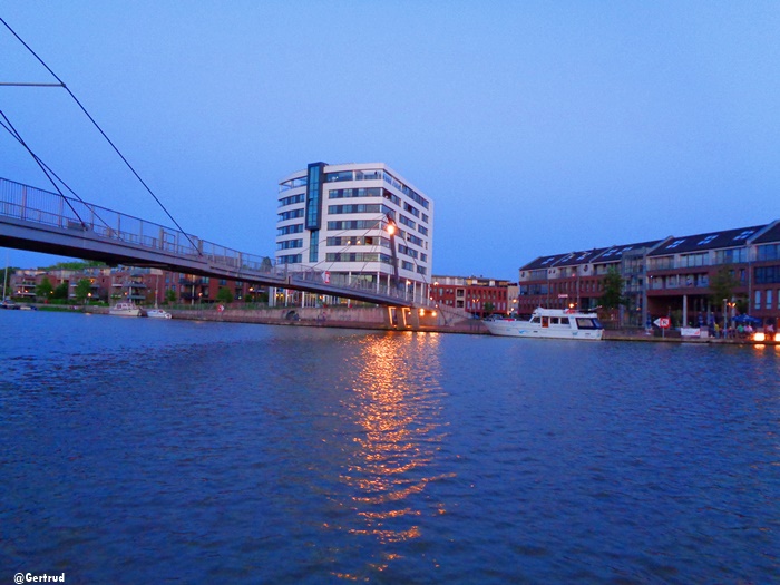 Abendstunde  am Hafen