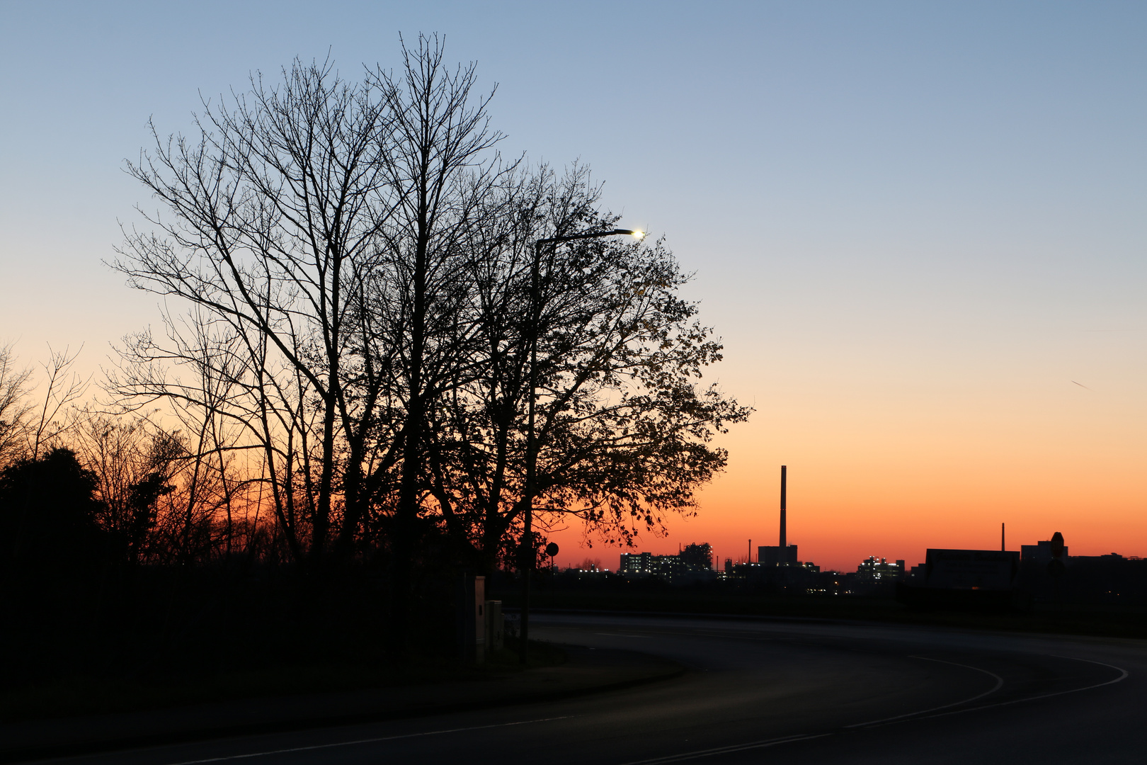 Abendstunde am Rhein