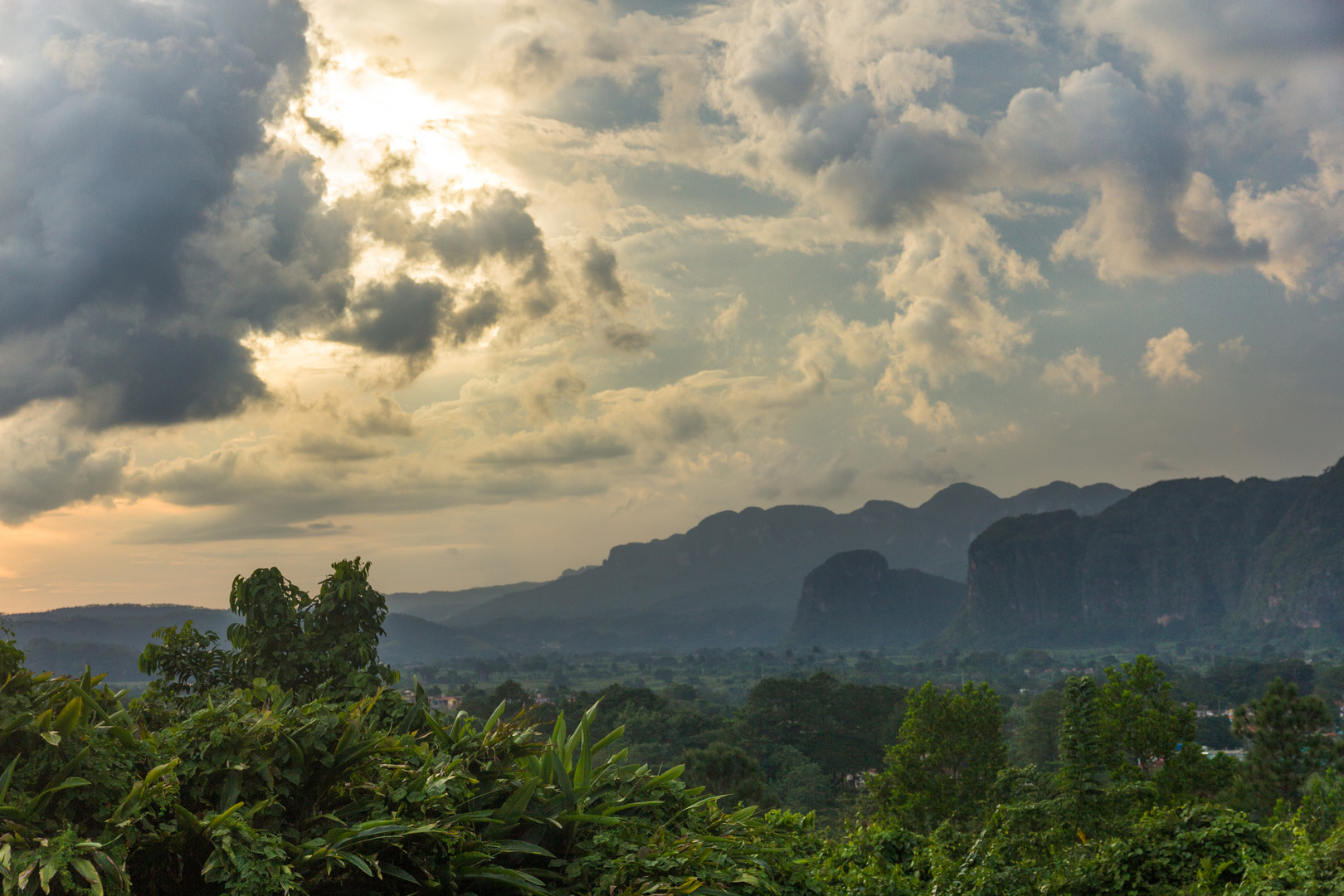 Abendwolken über dem Valle de Viñales