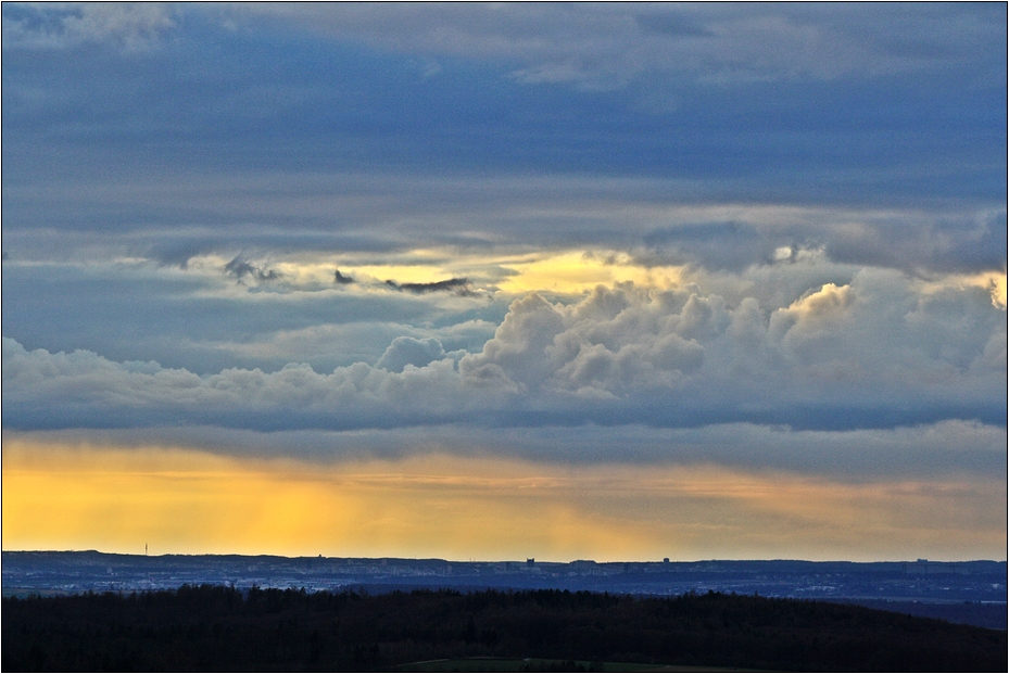 Abendwolken überm Neckartal ....