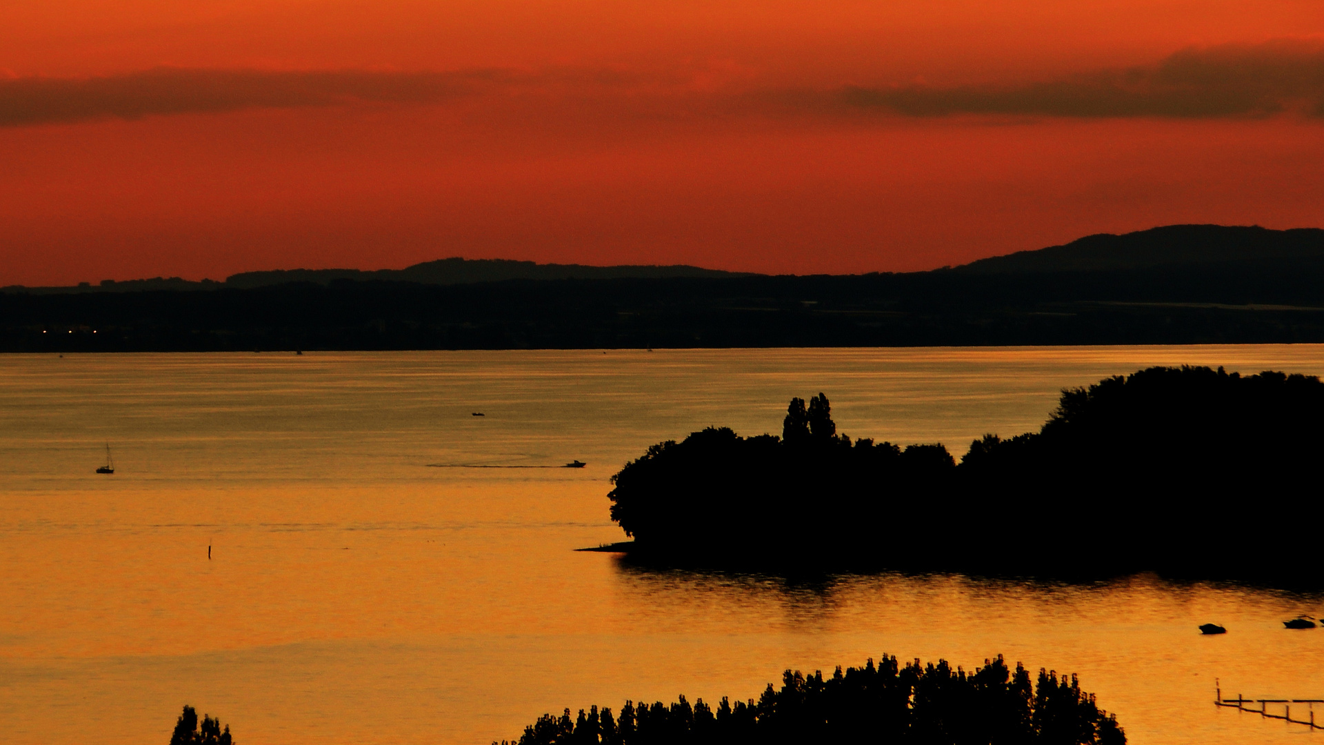 Abenstimmung   über dem See