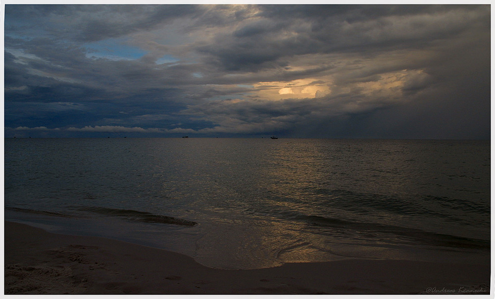 Abenstimmung über Hua Hin