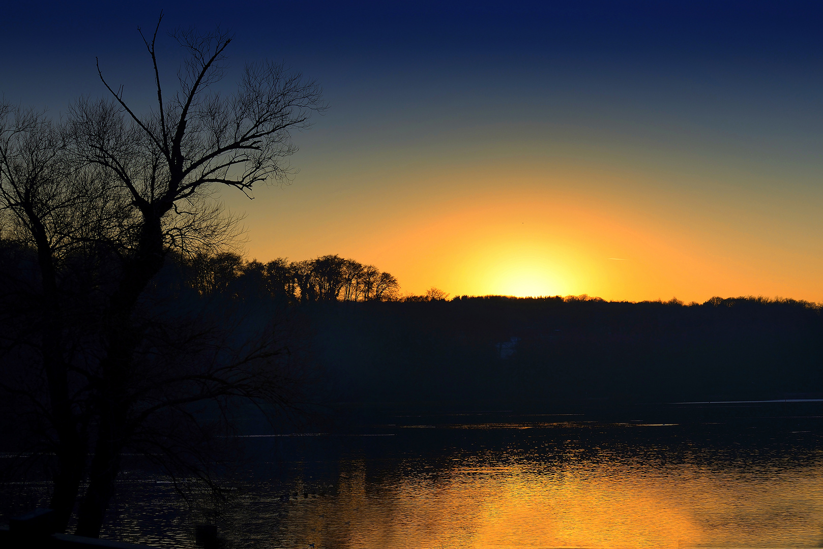 Abenstund' hat Gold im See