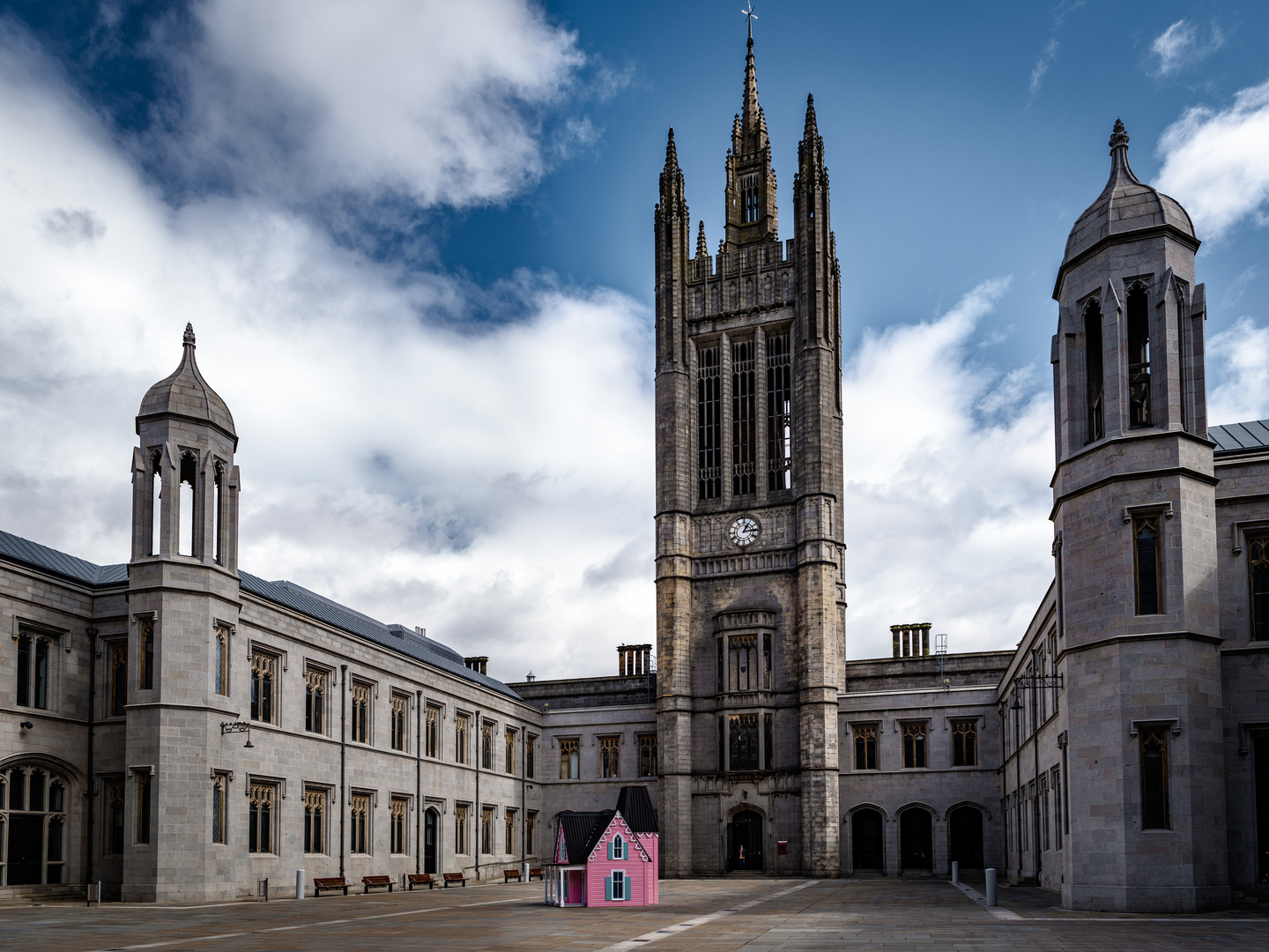 Aberdeen - Kunstausstellung im Marischal College