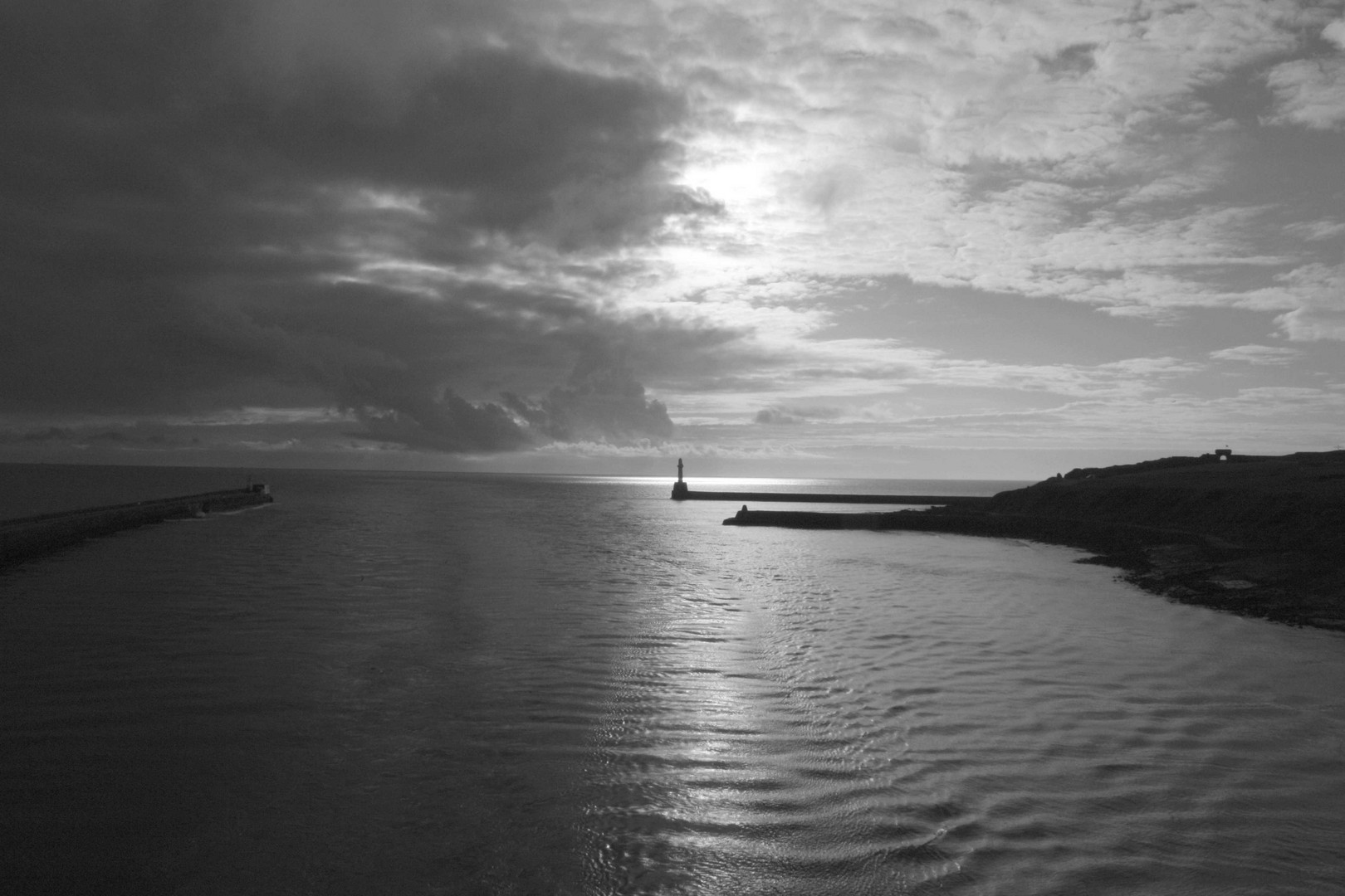 Aberdeen Sonnenaufgang bei der Einfahrt in den Hafen