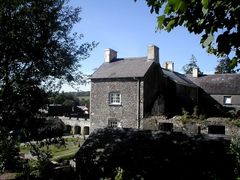 Aberglasney, Wales