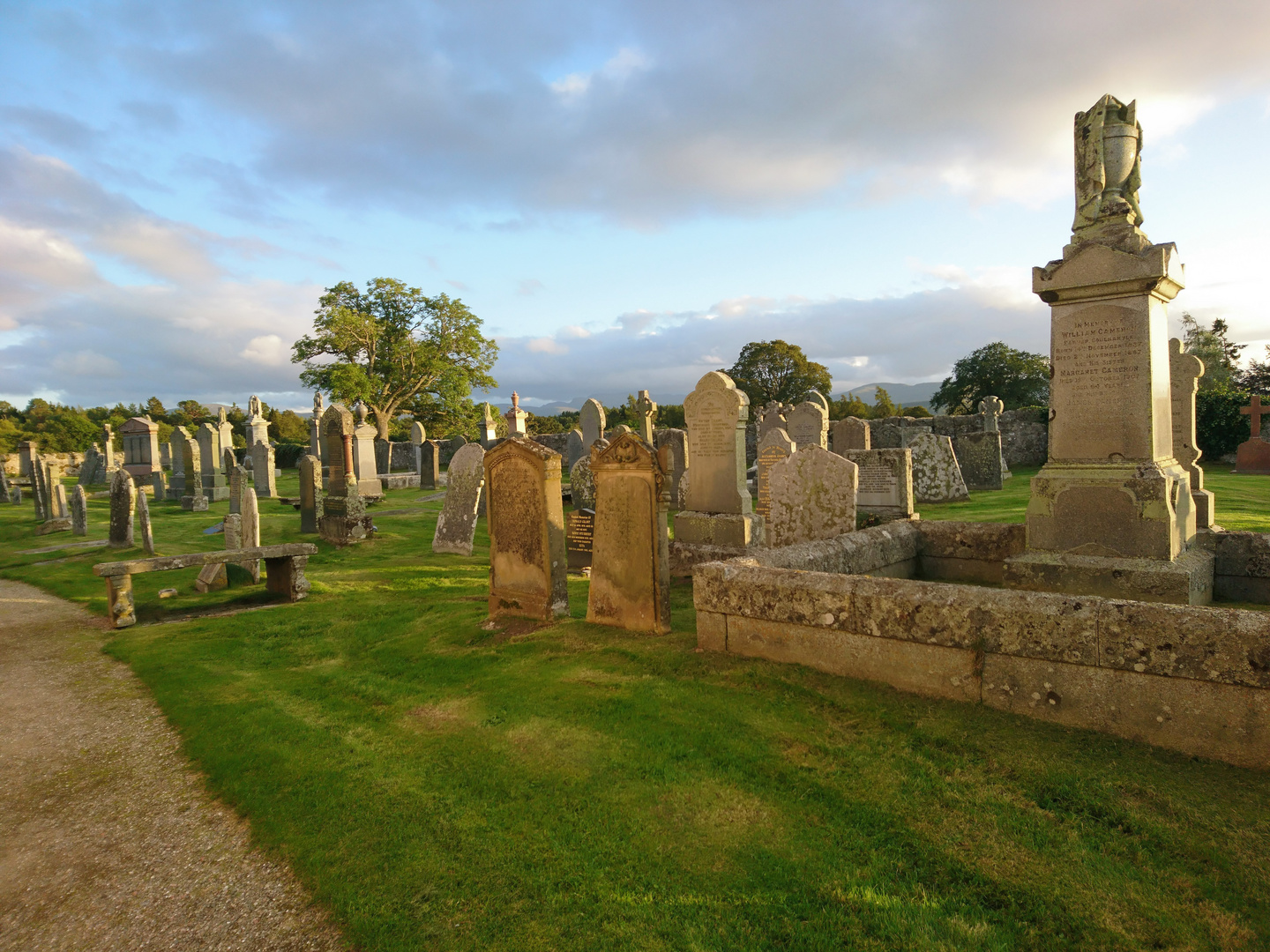 Abernethy Old Kirk Graveyard