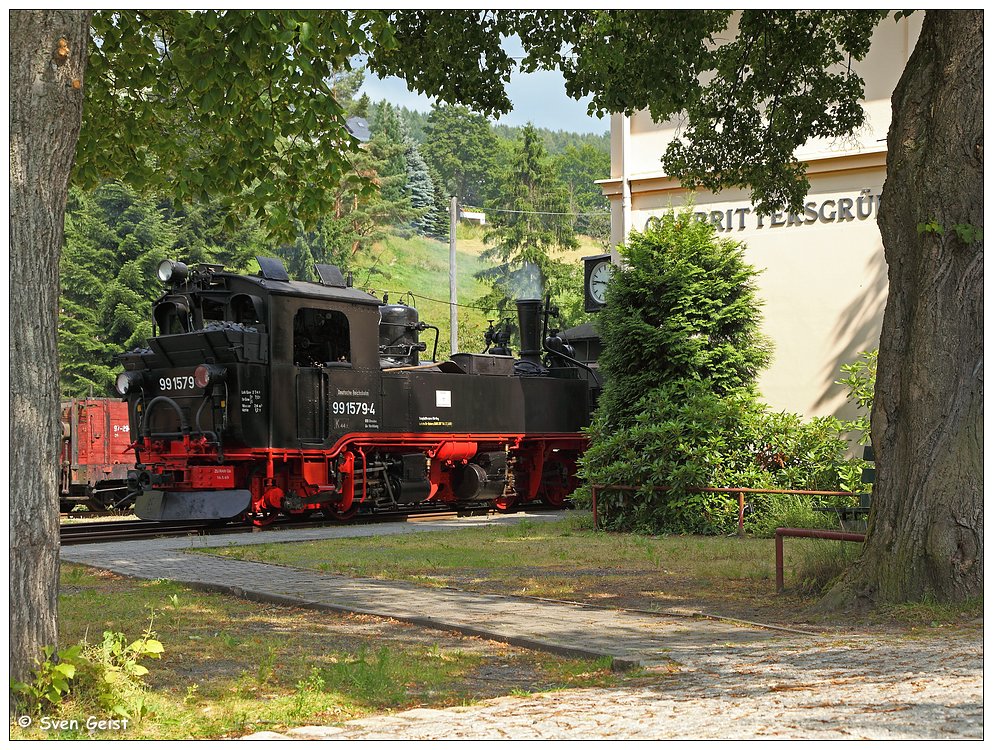 Abfahrbereit im Bahnhof Oberrittersgrün