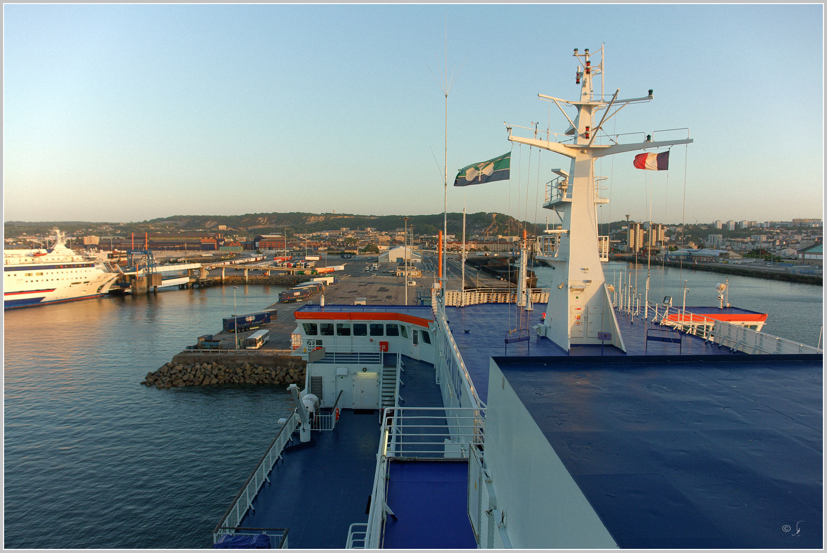 Abfahrt am Abend nach Roslare aus Cherbourg.