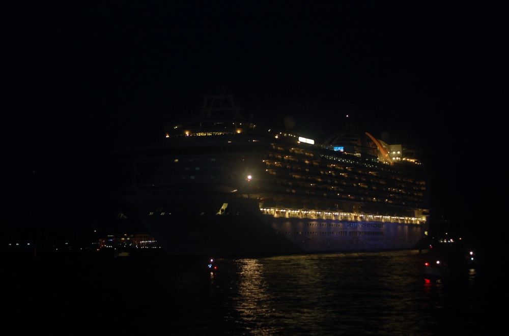 Abfahrt der Emerald Princess