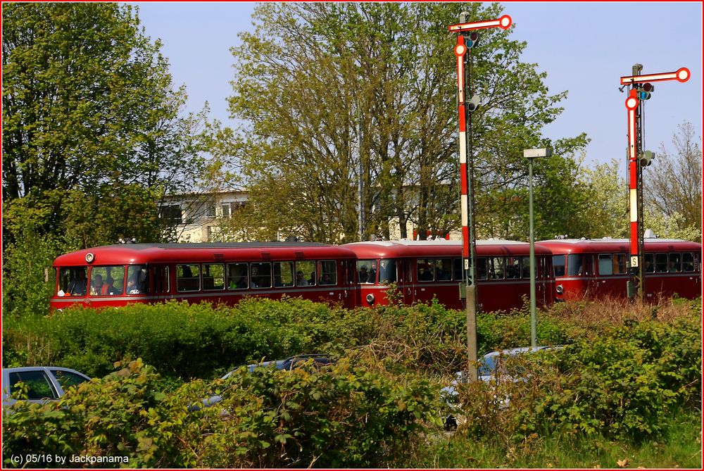 Abfahrt des Schienbusses RevierSprinter vom Bahnhof Dorsten