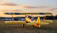 Abflug bei Sonnenuntergang