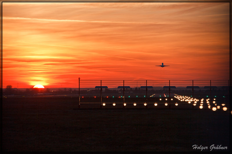 Abflug in den Abendhimmel