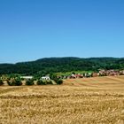 Abgeerntetes Feld nahe dem Eichsfeldorf Gerbershausen