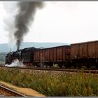 Abgesang Oktober 1989 mit 44 1093 und 95 027 ausfahrend in Kahla