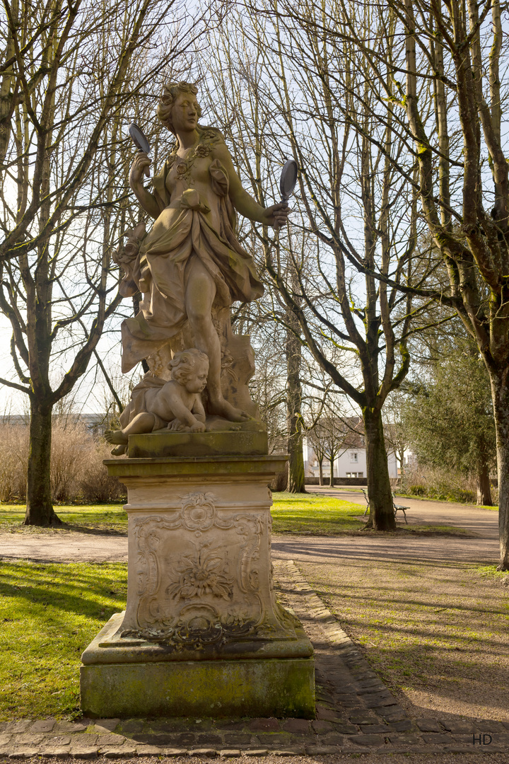 Abguss 1 der Allegorien im Schlossgarten