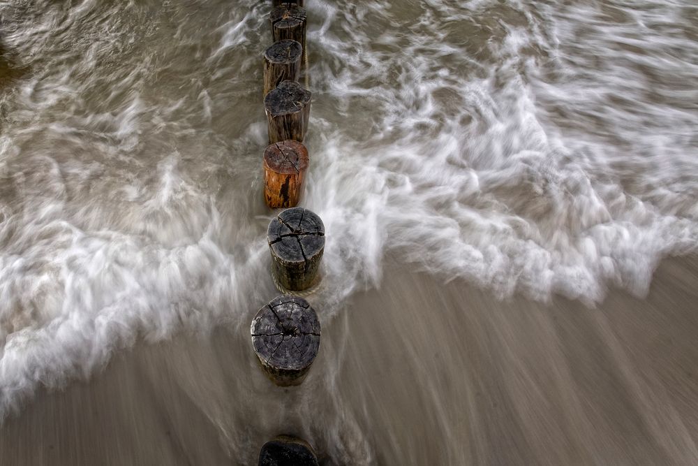 Ablaufendes Wasser by Jakob Wilden 