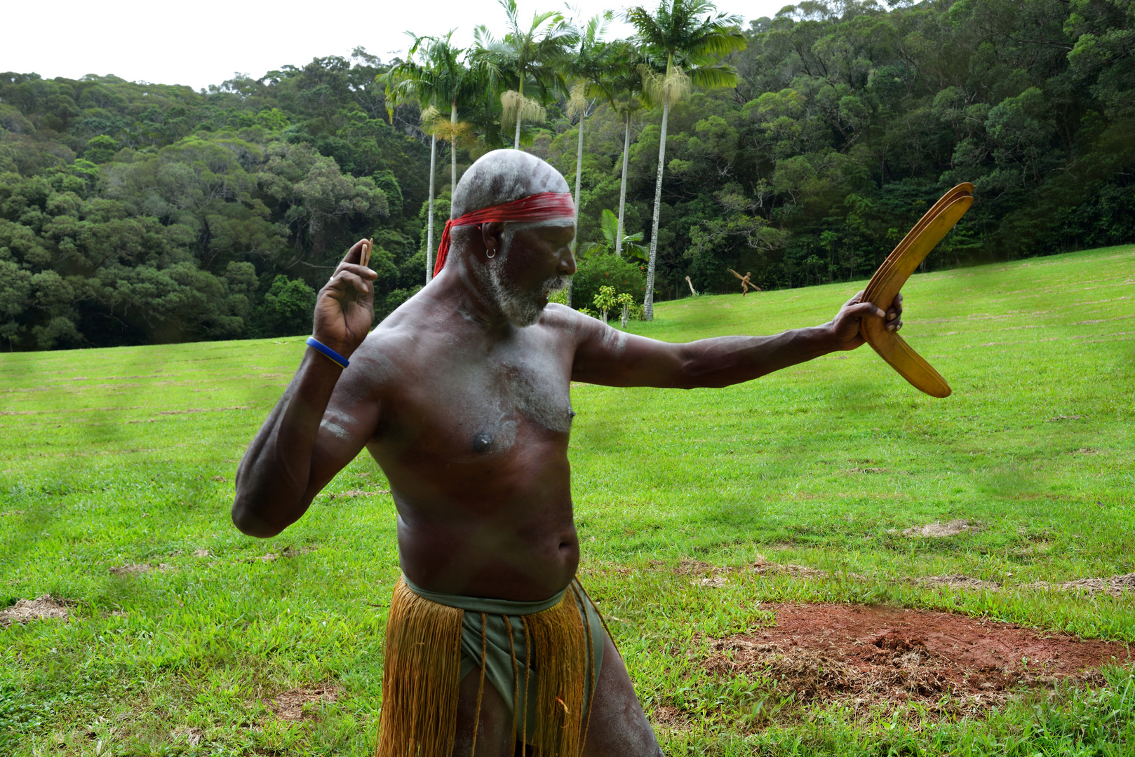 Aborigines mit Bumerang 2